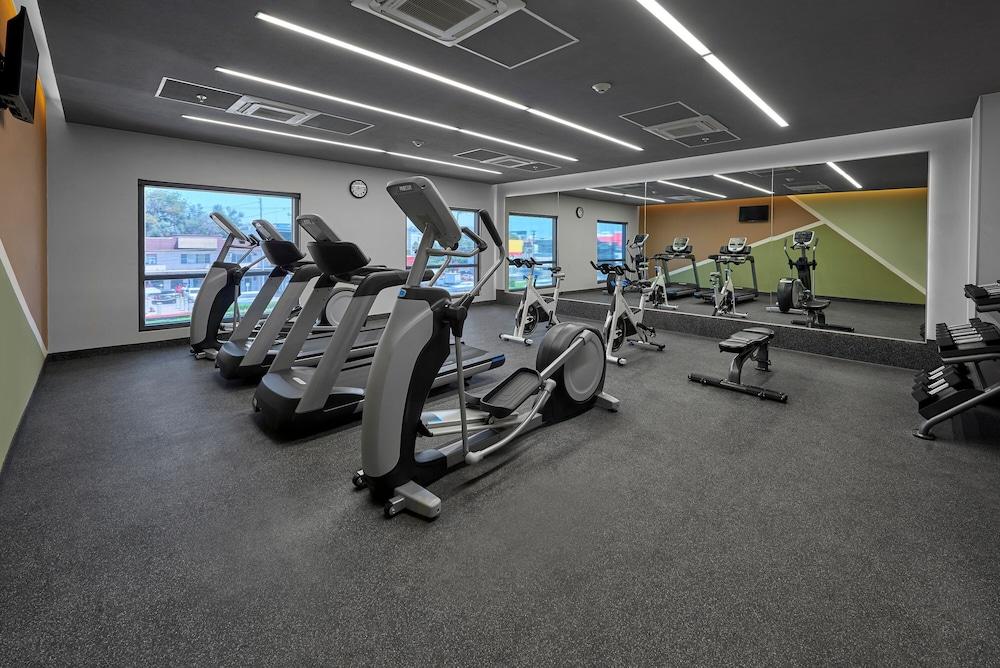 City Express Plus By Marriott Cancun Aeropuerto Riviera エクステリア 写真