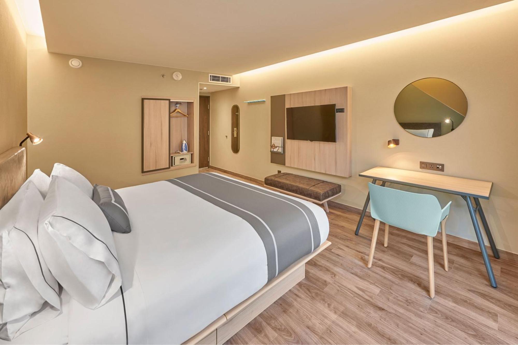 City Express Plus By Marriott Cancun Aeropuerto Riviera エクステリア 写真
