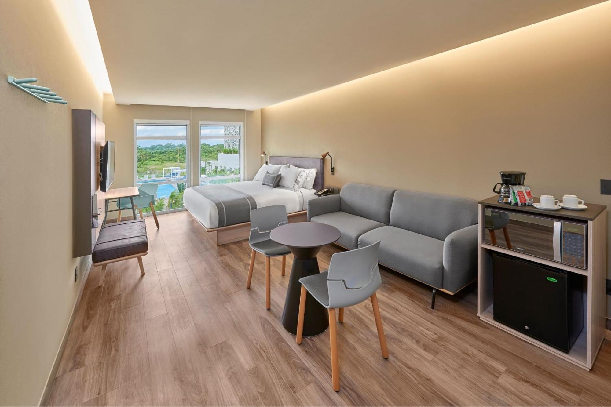 City Express Plus By Marriott Cancun Aeropuerto Riviera エクステリア 写真