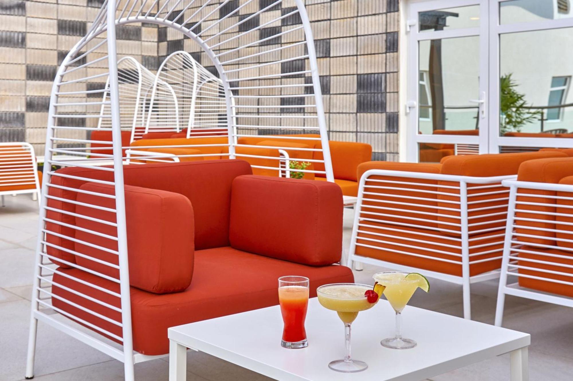 City Express Plus By Marriott Cancun Aeropuerto Riviera エクステリア 写真